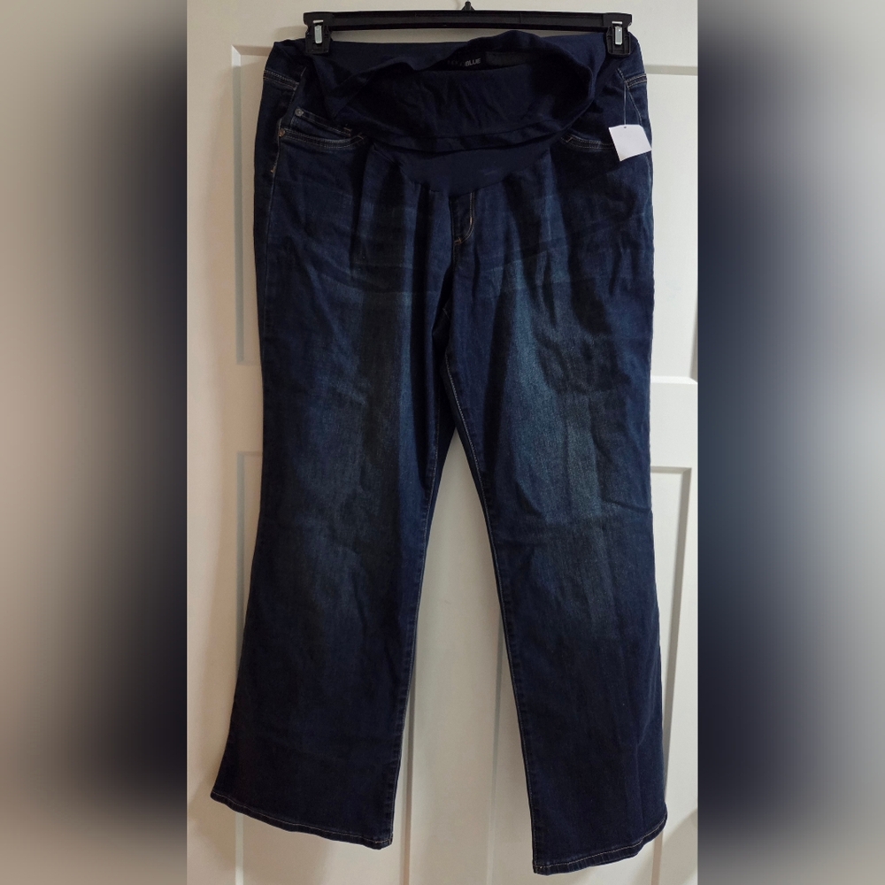 Indigo Blue Women's Boot Cut Jeans Size 2X. New